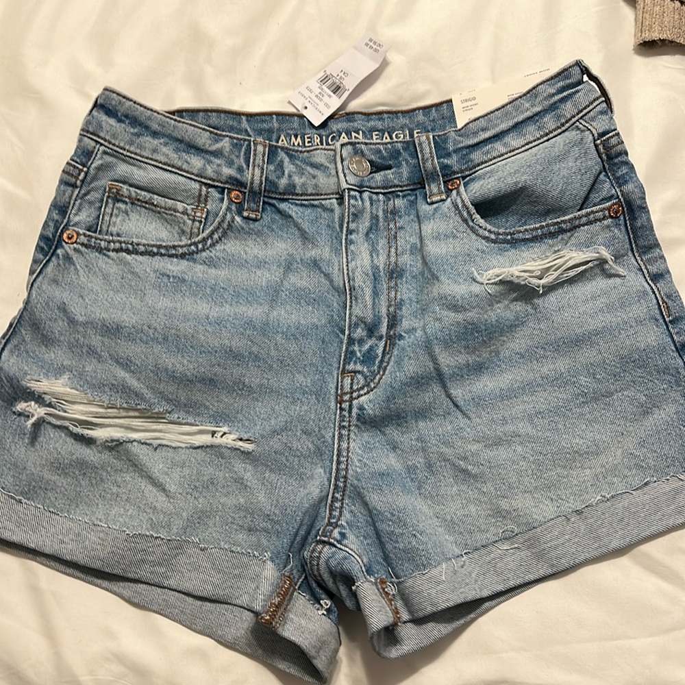 American Eagle Strigid Mom Shorts
